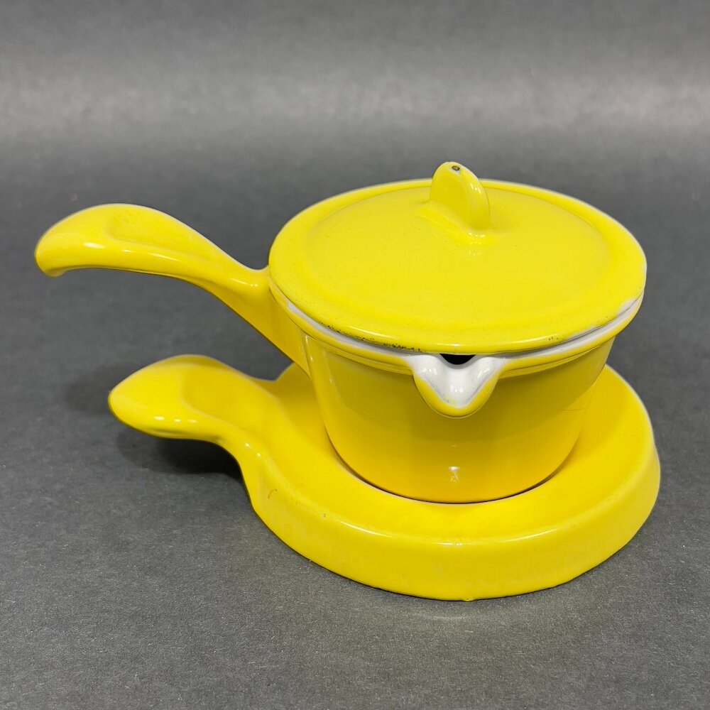 Vtg Descoware Butter Warmer Enamel Cast Iron Yellow Covered Dish Trivet Belgium